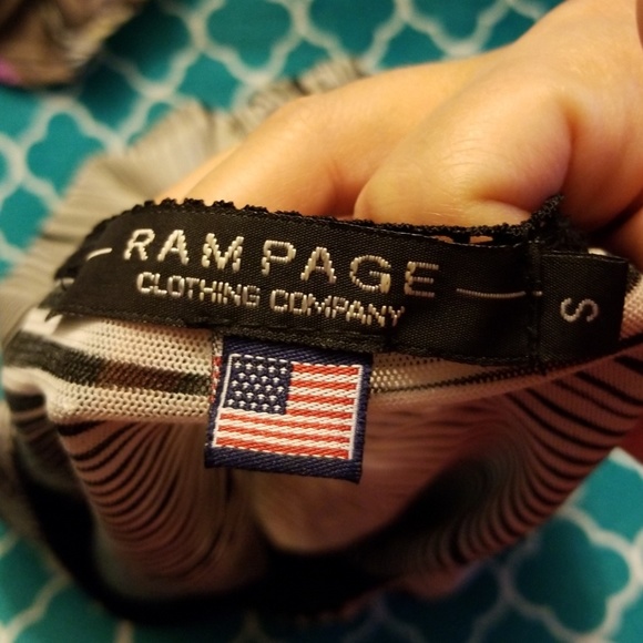 Juniors top - Picture 3 of 3